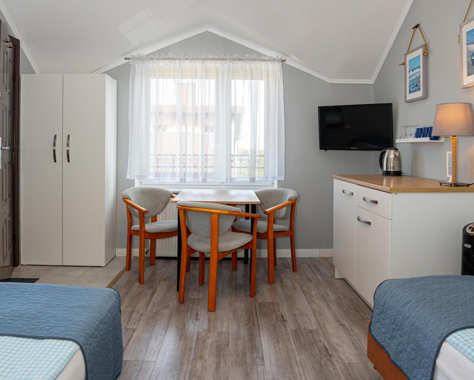 Cetniewo Pokoje I Apartamenty Wladyslawowo Exterior photo